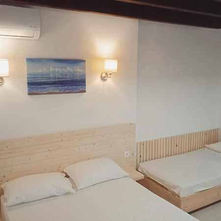 Occasus Room Comfort Chalki Town Екстер'єр фото